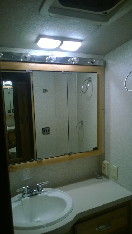 southwind_ledbathroom.jpg